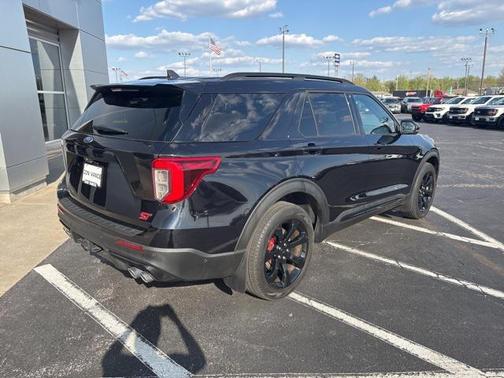 2022 Ford Explorer ST