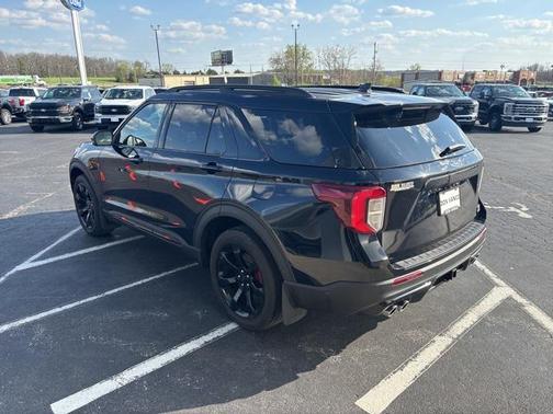 2022 Ford Explorer ST