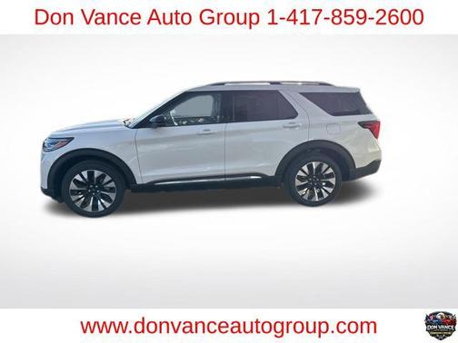 Star White Metallic Tri-Coat 2026 Ford Explorer Platinum