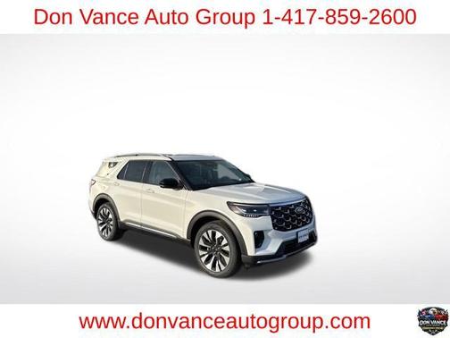 Star White Metallic Tri-Coat 2026 Ford Explorer Platinum