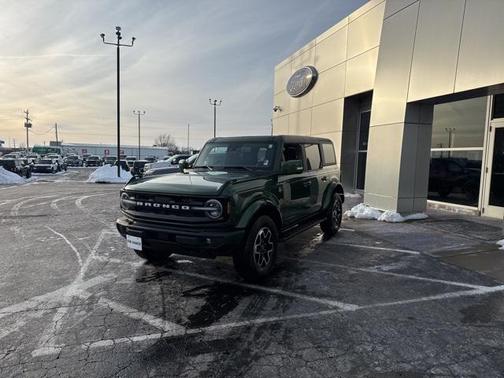 2024 Ford Bronco Outer Banks