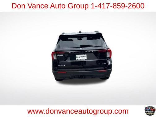 Agate Black Metallic 2026 Ford Explorer Active w/200A Pkg