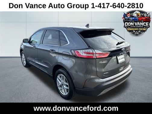 Carbonized Gray Metallic 2024 Ford Edge SEL