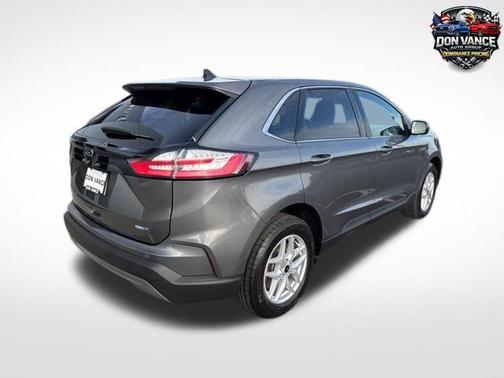 Carbonized Gray Metallic 2024 Ford Edge SEL