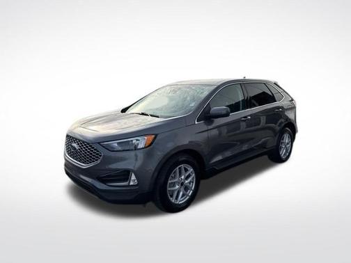 Carbonized Gray Metallic 2024 Ford Edge SEL