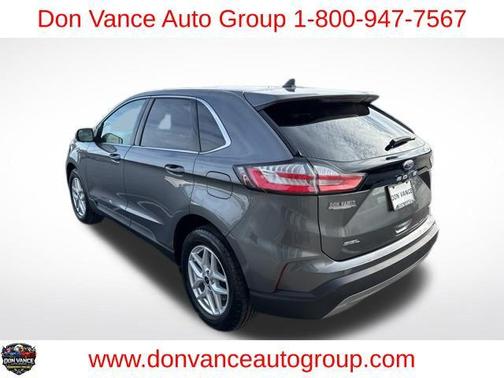 Carbonized Gray Metallic 2024 Ford Edge SEL