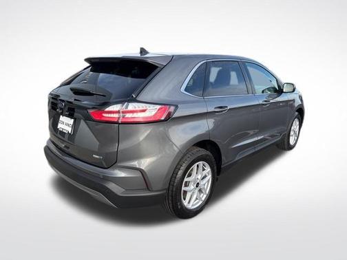 Carbonized Gray Metallic 2024 Ford Edge SEL