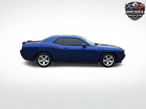 Blue Streak Pearlcoat 2012 Dodge Challenger SXT