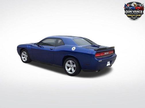 Blue Streak Pearlcoat 2012 Dodge Challenger SXT