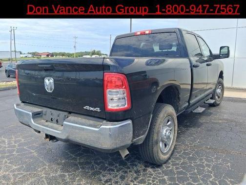 Diamond Black Crystal Pearlcoat 2024 RAM 3500 Tradesman Crew Cab 4x4 6'4' Box