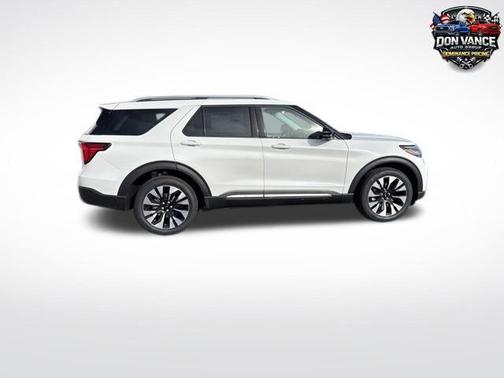Star White Metallic Tri-Coat 2026 Ford Explorer Platinum
