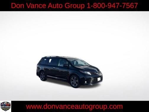 2020 Toyota Sienna SE