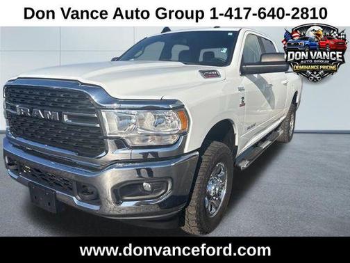 Bright White Clearcoat 2022 RAM 2500 Big Horn Crew Cab 4x4 6'4' Box
