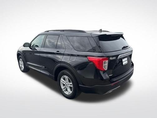 Agate Black Metallic 2023 Ford Explorer XLT