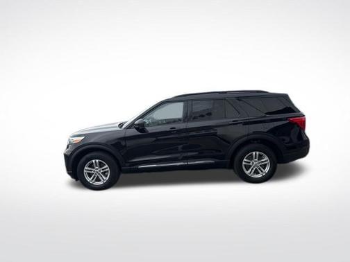 Agate Black Metallic 2023 Ford Explorer XLT