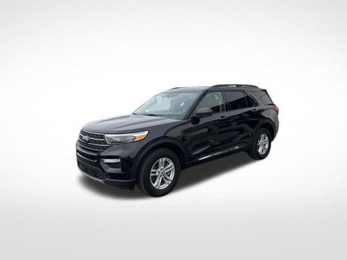 Agate Black Metallic 2023 Ford Explorer XLT