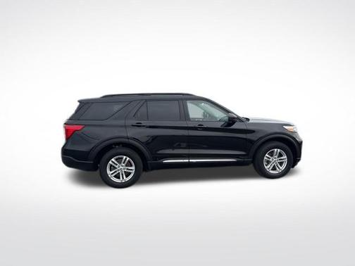 Agate Black Metallic 2023 Ford Explorer XLT