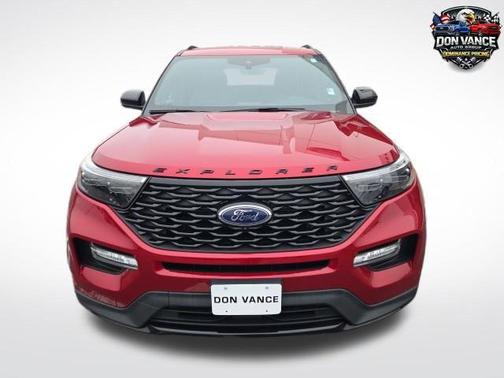 Rapid Red Metallic Tinted Clearcoat 2022 Ford Explorer ST-Line