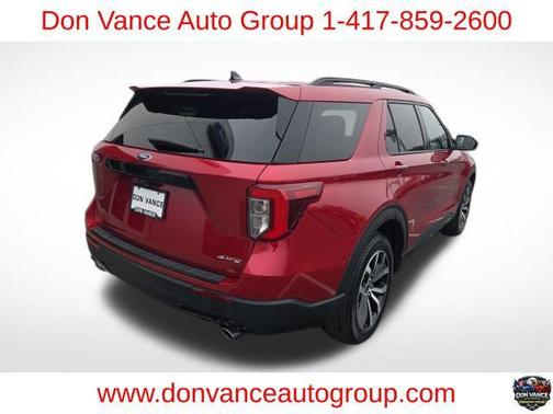 Rapid Red Metallic Tinted Clearcoat 2022 Ford Explorer ST-Line