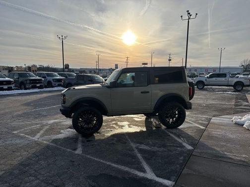 2025 Ford Bronco Base