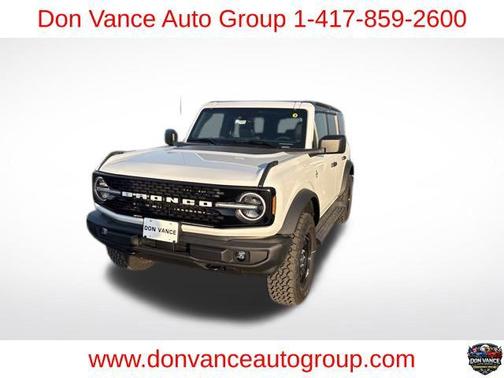 Oxford White 2026 Ford Bronco Outer Banks