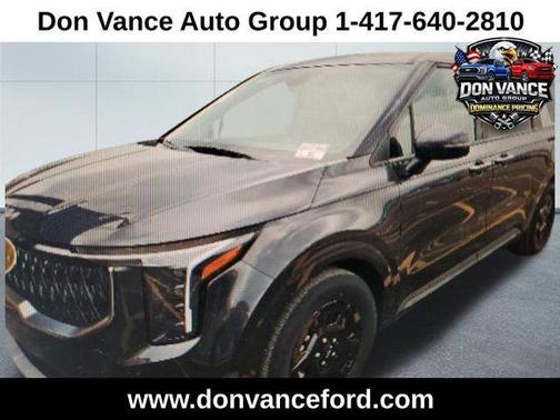 2025 Kia Carnival LXS