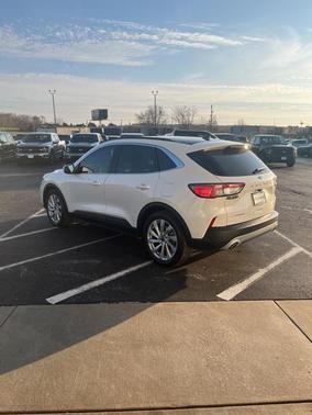 2022 Ford Escape Titanium