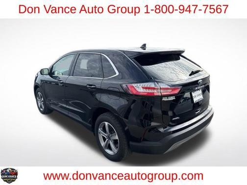 Agate Black Metallic 2022 Ford Edge SEL