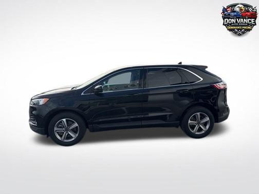 Agate Black Metallic 2022 Ford Edge SEL