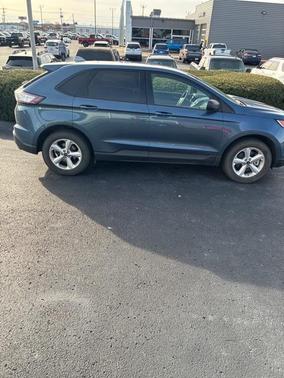 2018 Ford Edge SE