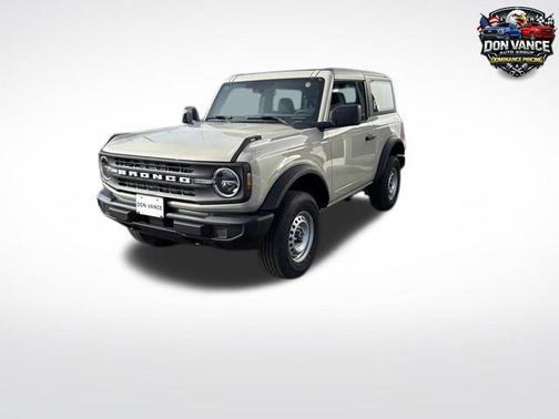 Desert Sand 2025 Ford Bronco Base