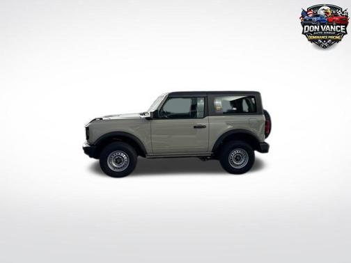 Desert Sand 2025 Ford Bronco Base