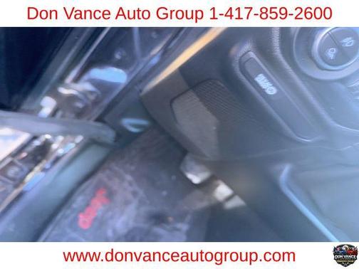 Black Clearcoat 2020 Jeep Gladiator Rubicon