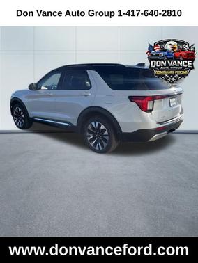 Space White Metallic 2026 Ford Explorer Platinum