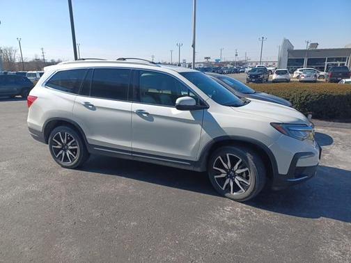 2019 Honda Pilot Touring 8-Passenger