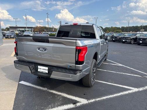 2025 Ford F-150 Lightning Flash