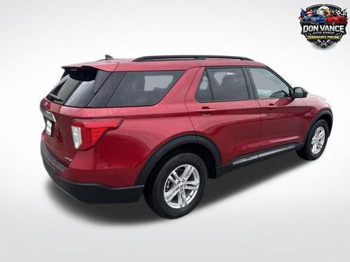 Rapid Red Metallic Tinted Clearcoat 2022 Ford Explorer XLT
