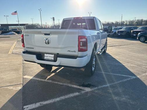 2024 RAM 2500 Laramie Crew Cab 4x4 6'4' Box