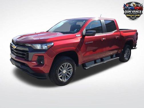 Radiant Red Tintcoat 2024 Chevrolet Colorado LT