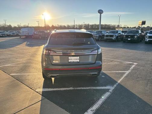 2023 Lincoln Nautilus Reserve