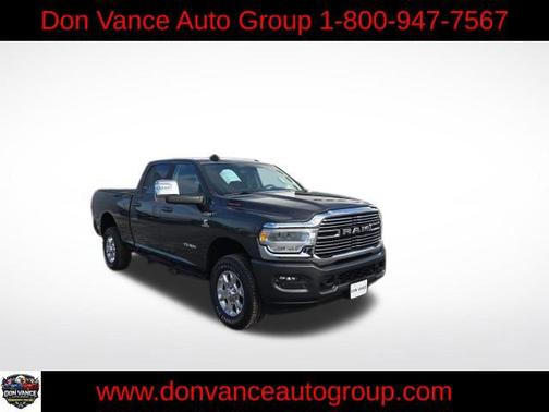 2024 RAM 2500 Laramie Crew Cab 4x4 6'4' Box