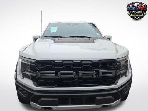 Avalanche 2024 Ford F-150 Raptor