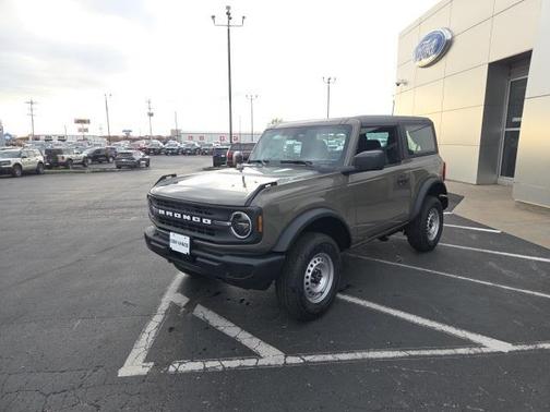 2025 Ford Bronco Base