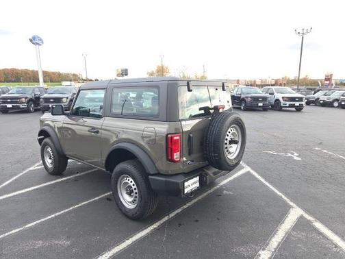 2025 Ford Bronco Base
