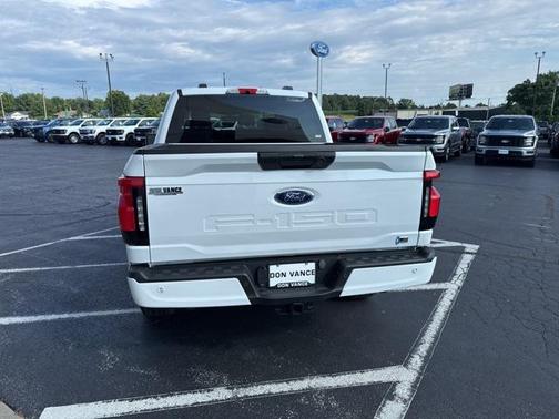 2023 Ford F-150 Lightning XLT