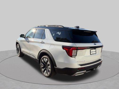 Star White Metallic Tri-Coat 2026 Ford Explorer Platinum