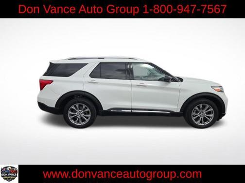 Star White Metallic Tri-Coat 2022 Ford Explorer Limited