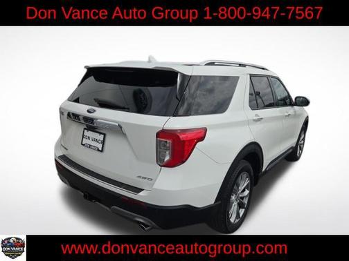 Star White Metallic Tri-Coat 2022 Ford Explorer Limited