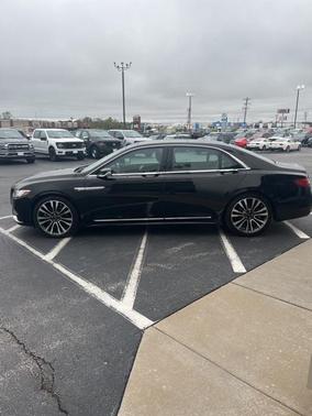 2018 Lincoln Continental Select
