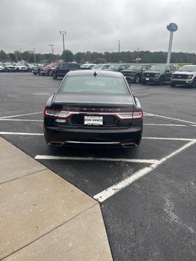 2018 Lincoln Continental Select